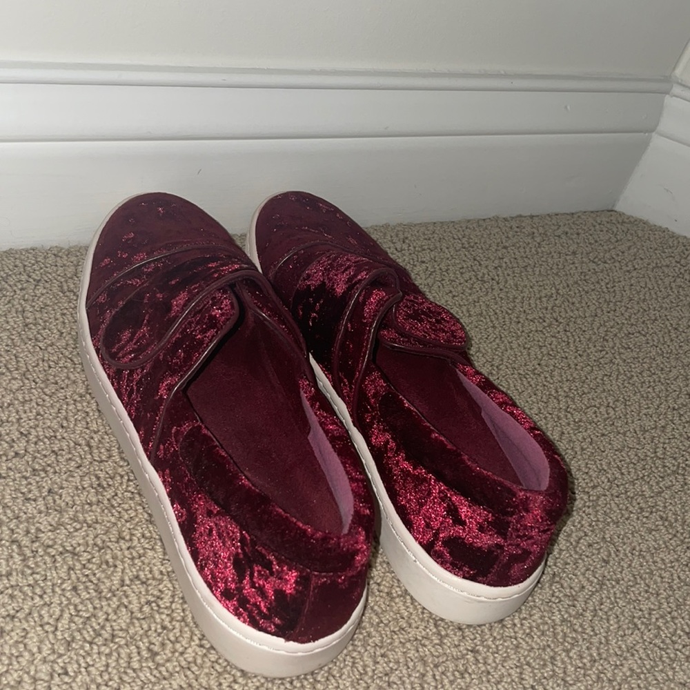 Size 9 RED Velvet Shoes
